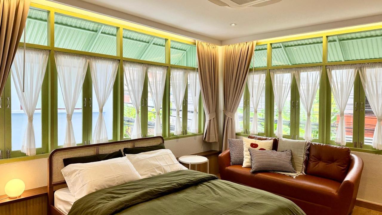 The Tangerine Guesthouse Bangkok Exterior foto